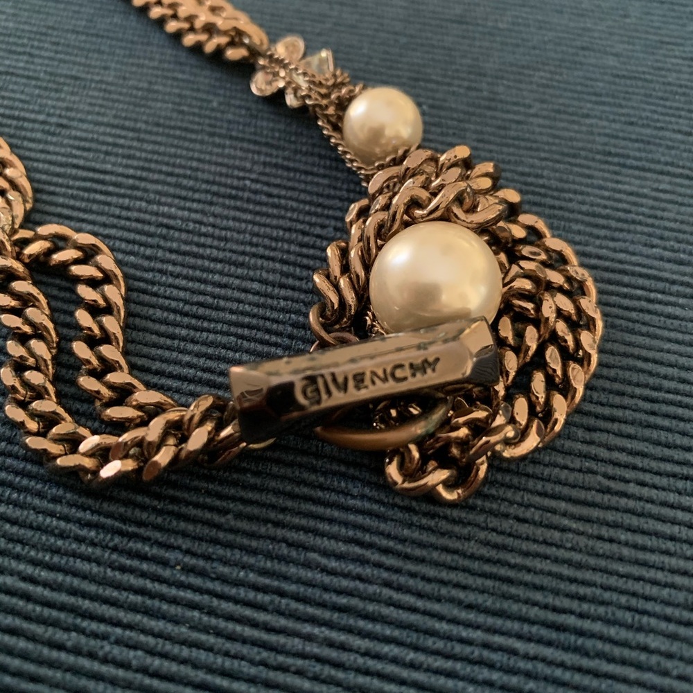 Givenchy pearl necklace